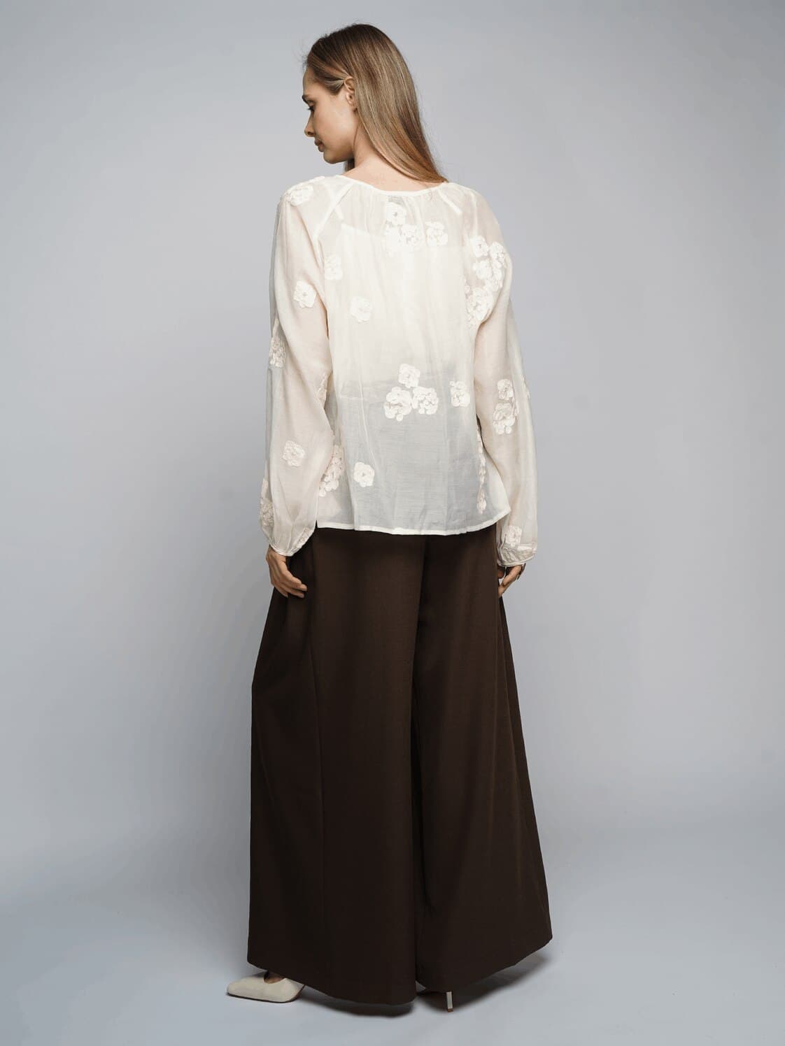 романтичная блуза из вискозы и шелка