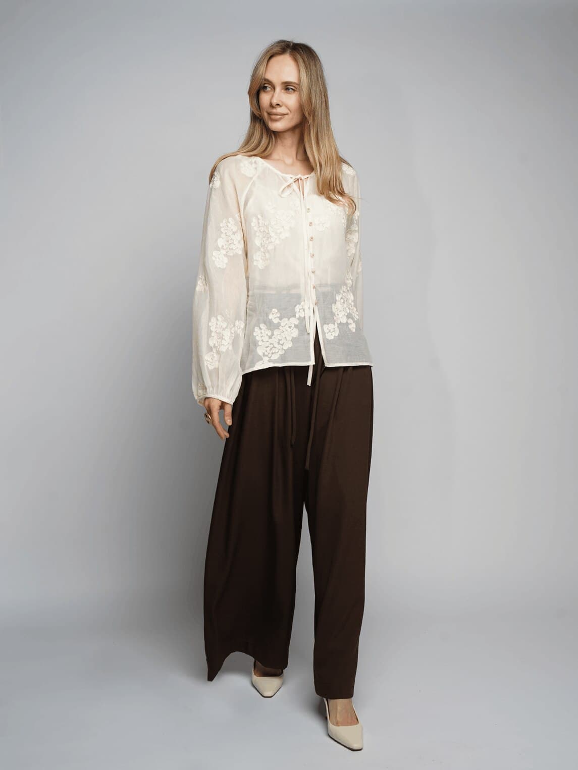 романтичная блуза из вискозы и шелка