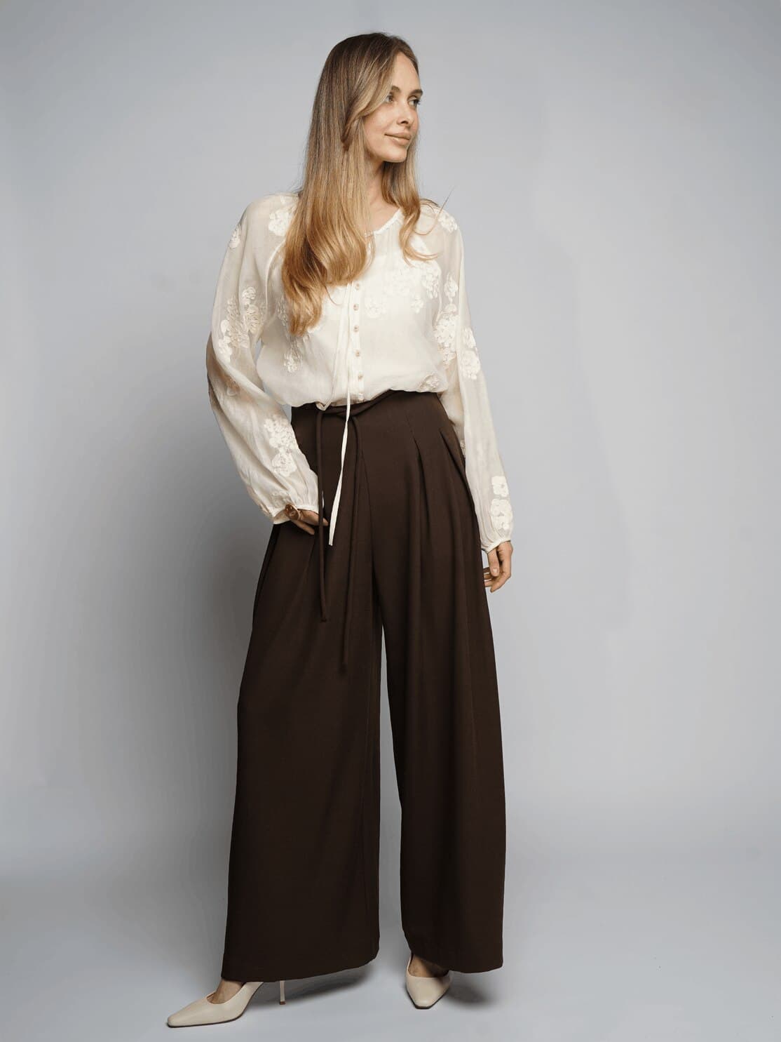 романтичная блуза из вискозы и шелка