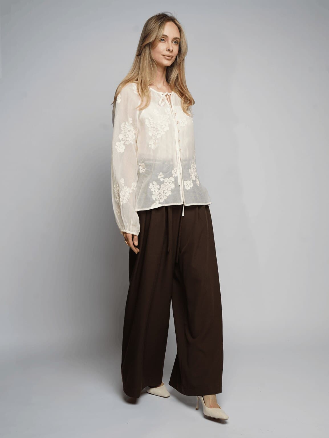 романтичная блуза из вискозы и шелка