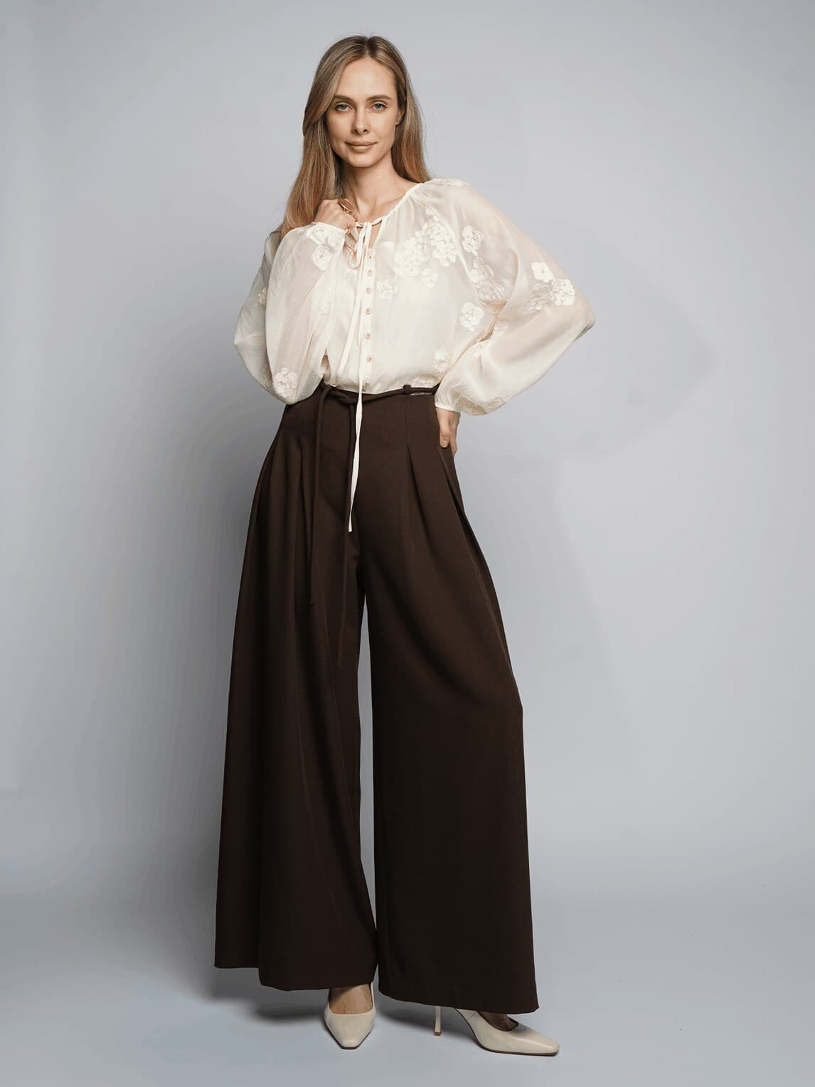 романтичная блуза из вискозы и шелка