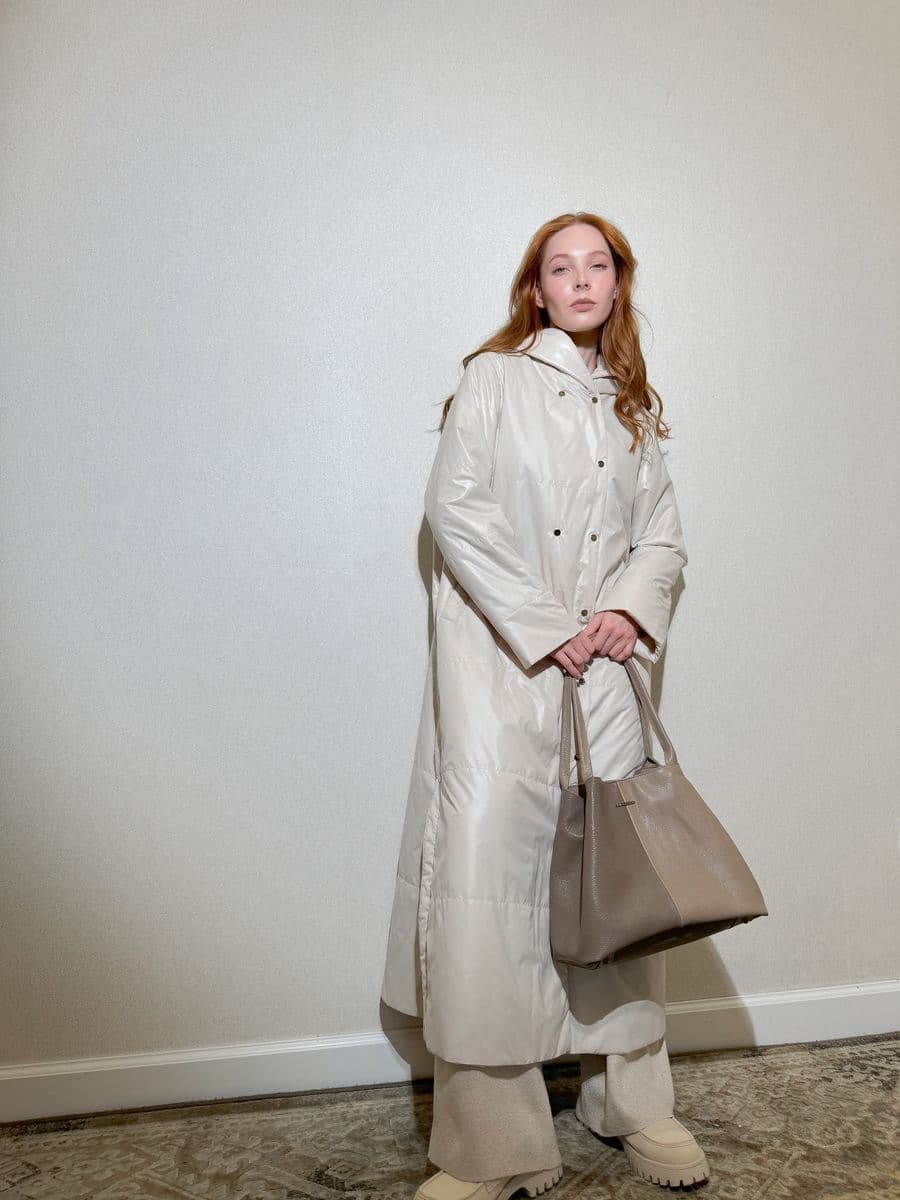 стеганое пальто макси с капюшоном