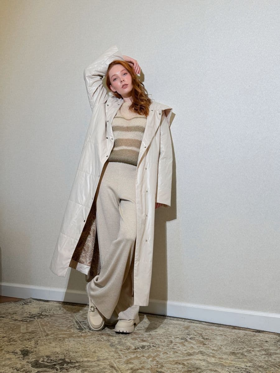 стеганое пальто макси с капюшоном