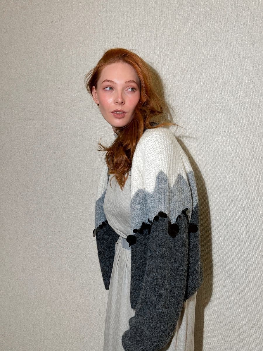 трехцветный кардиган