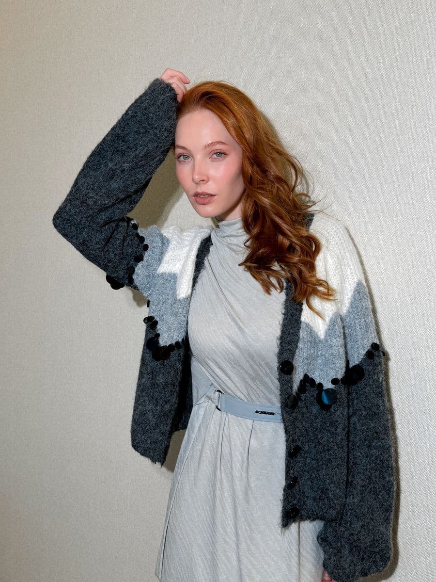 трехцветный кардиган