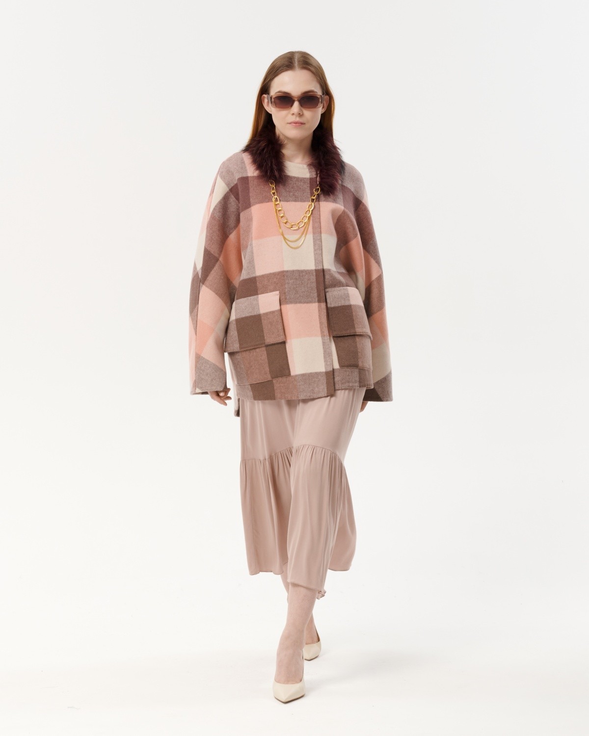 пальто ручной работы с меховым воротничком