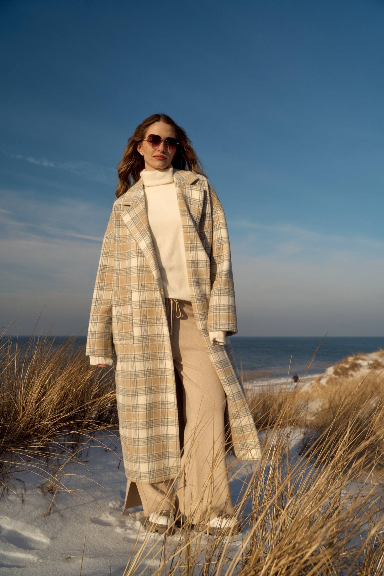 Двубортное пальто миди прямое