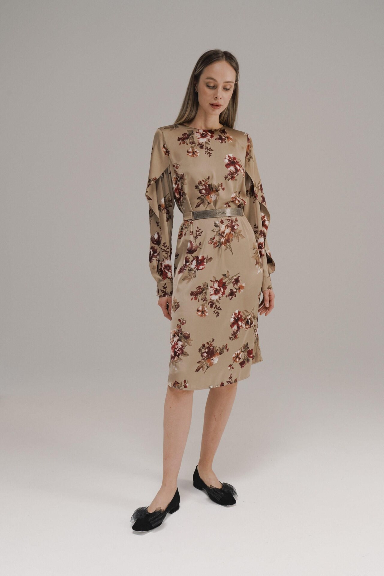 платье миди с флористическим принтом