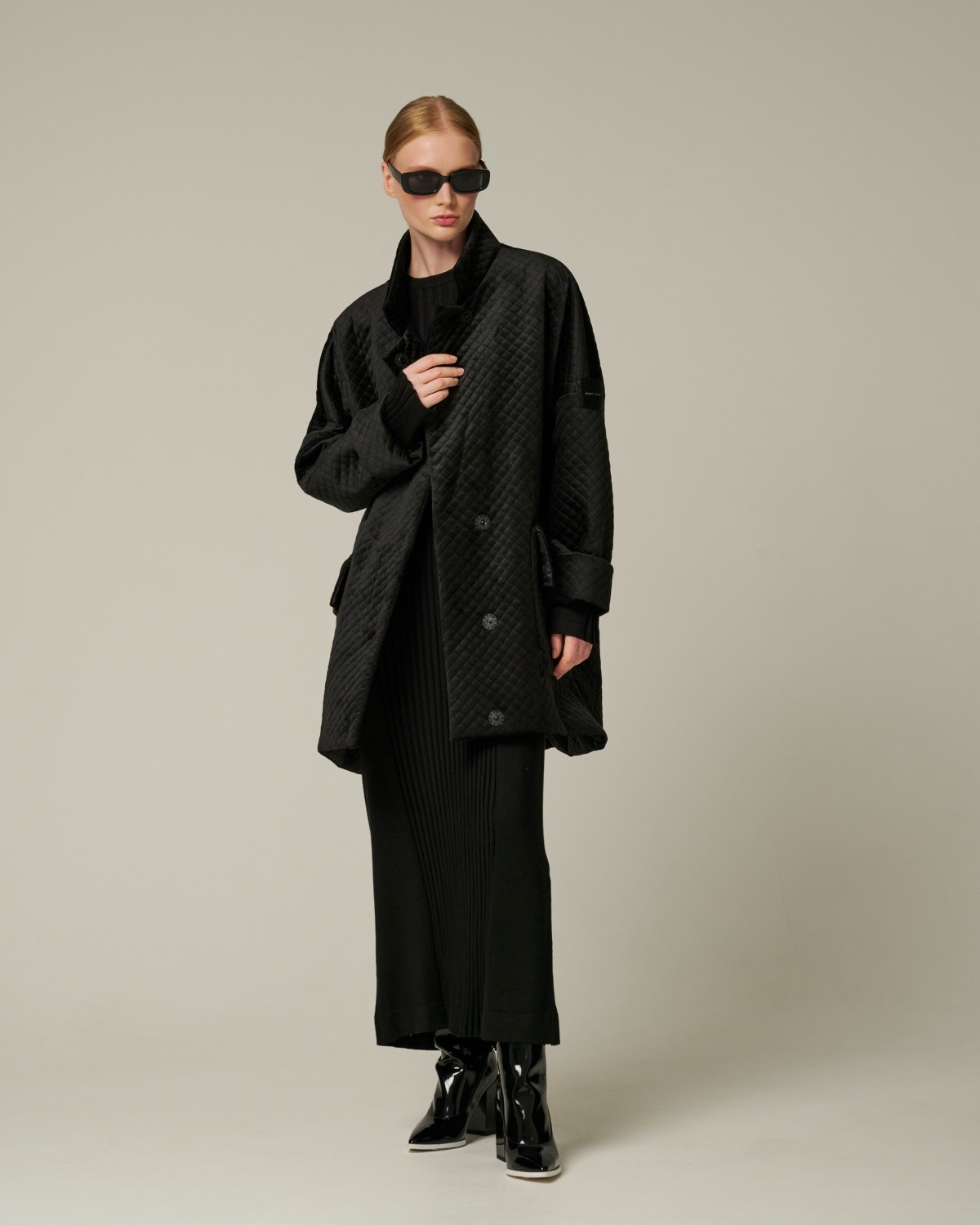 стеганое бархатное пальто