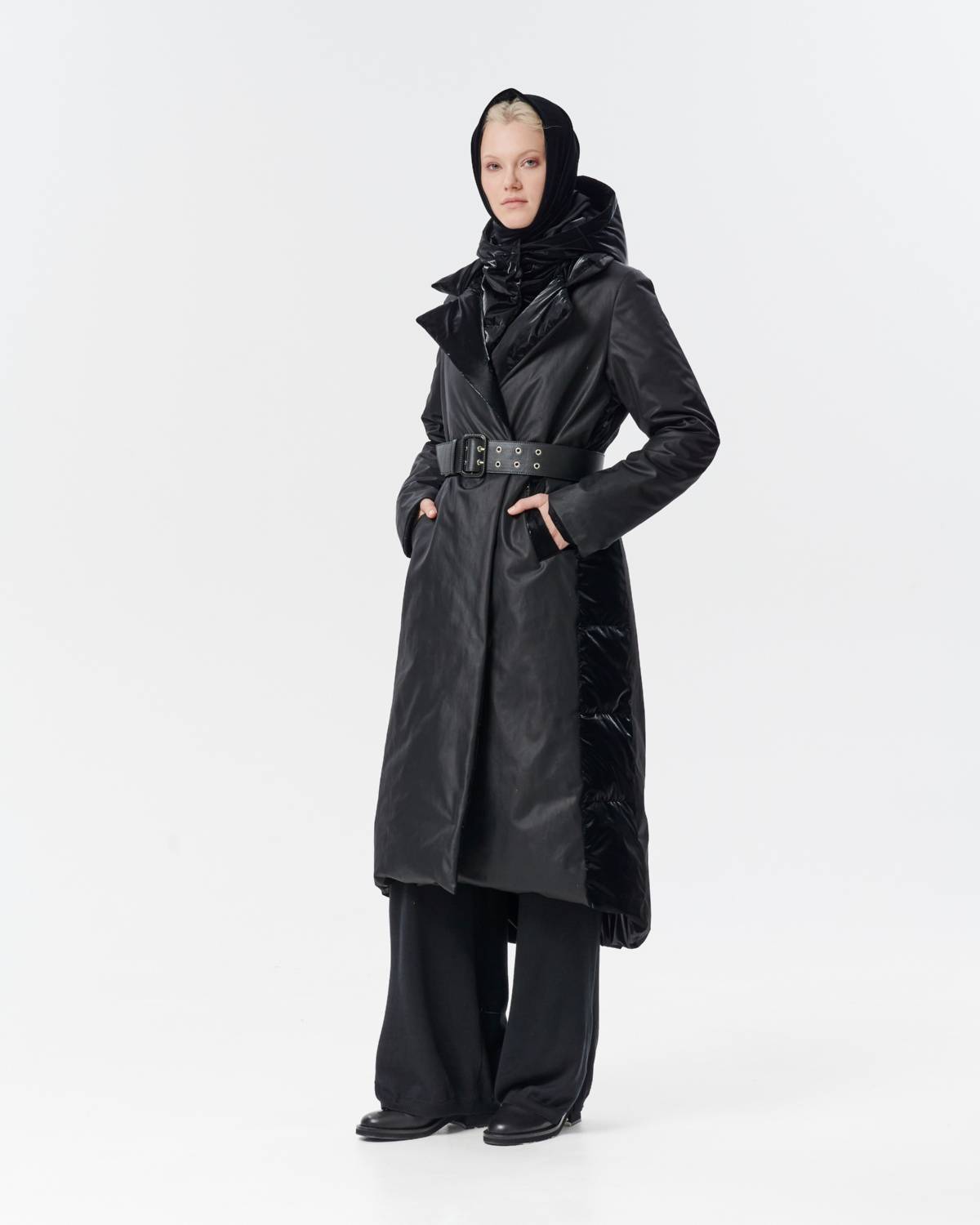 пальто пуховое с капором